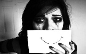 Depresioni social. Cfare po ndodh me shoqerine shqiptare?