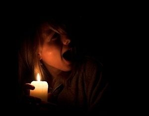 Niktofobia (nyctophobia). Cfare ndodh me njerezit qe vuajne nga kjo fobi.