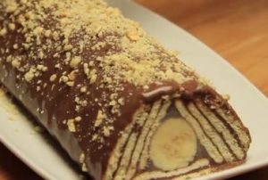 Si behet torte piramide me biskota, rikoto e banane. Receta gatimi.torte me bisota