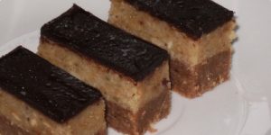 Bajadere. Receta embelsirash te thjeshta. cokollate arra gjalpe Bajadere. Receta embelsirash te thjeshta. cokollate arra gjalpe