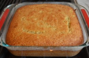 Kek me banane. Embelsire e thjeshte. Receta gatimi.