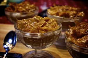 Mengjesi me i shijshem qe keni ngrene ndonjehere. Provojeni! puding qumesht Kornflakes