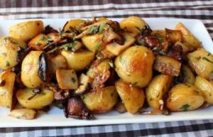 Patate me kerpudha te pjekura ne furre.  Receta gatimi.