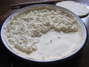 Byrek me djathe dhe kos. Receta gatimi. Byrek me djathe dhe kos. Receta gatimi.