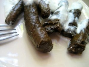 Japrak me gjethe rrushi. Receta gatimi tradicionale.