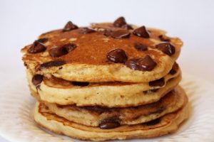 Pancake te shijshem. Mengjesi i se dieles. pluhur pjekjeje per embelsira