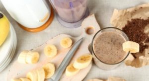 Smoothie qe lufton trishtimin dhe stresin. Menyra e pergatitjes.