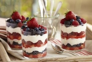 Tiramisu me manaferra ne gote. Receta gatimi