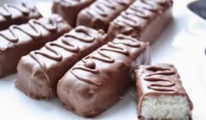Toptha me arre kokosi dhe cokollate. Receta gatimi te shijshme.