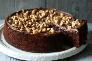 Torte e shijshme me fruta te thata dhe kokos. Receta gatimi.