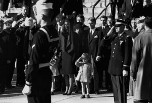 Fotografia eshte historia qe nuk dua ta shkruaj. Fotot me te bukura qe keni pare ndonjehere...