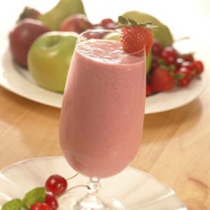 Fruta me krem qumeshti. Vitaminat qe nuk duhet te ju mungojne asnje mengjes.