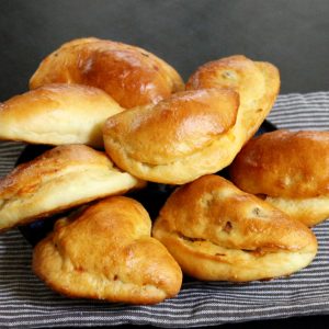 Mini Byreke pa pete me djathe dhe kos. Receta gatimi.