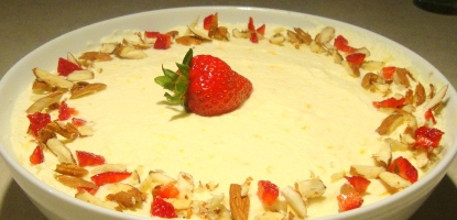 Mengjesi me i shijshem qe keni ngrene ndonjehere. Provojeni! puding qumesht Kornflakes