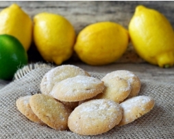 Biskota me arome limoni. Receta gatimi. Kuzhina shqiptare gjalpe