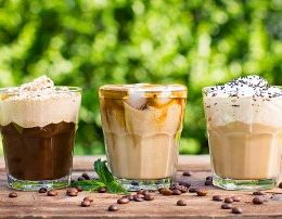 Kafe te ftohta ne shtepi. Cilen preferoni me shume kafeja