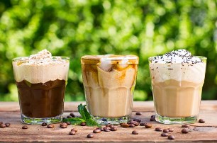 Kafe te ftohta ne shtepi. Cilen preferoni me shume kafeja