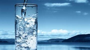 Pergatitni ne shtepi ujin qe vret kancerin. Uji alkaline.Ndikimi i Alkalines Receta Detoksifikuese