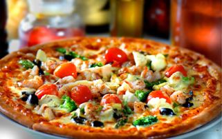 Si behet pica. Receta gatimi. Perberesit per salcen Proshute