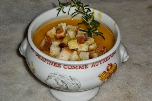 Supe e lengshme e thjeshte dhe e shijshme. Receta gatimi.