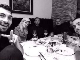 Era, Ledri e Lumi B (Foto)Për çka janë bashkuar Era, Ledri e Lumi B (Foto)