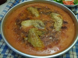 Pule me leng ne furre. Receta gatimi tradicionale.