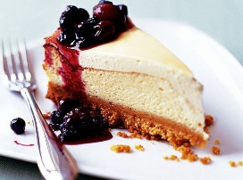 Cheescake me shije frutash. Duhet ta provoni! Luleshtrydhe