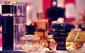 Nje parfum per cdo shenje horoskopi. Cili eshte i juaji?