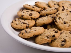 Biskota me copeza cokollate. Receta gatimi te shijshme.