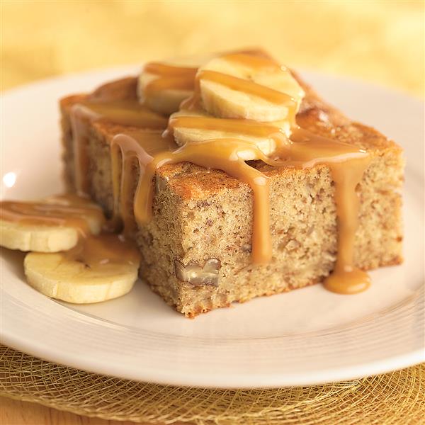 Kek me banane dhe karamel. Receta gatimi.
