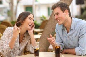 3 Pyetjet qe asnjehere nuk duhet te ja beni partnerit tuaj qe ne fillim te lidhjes.