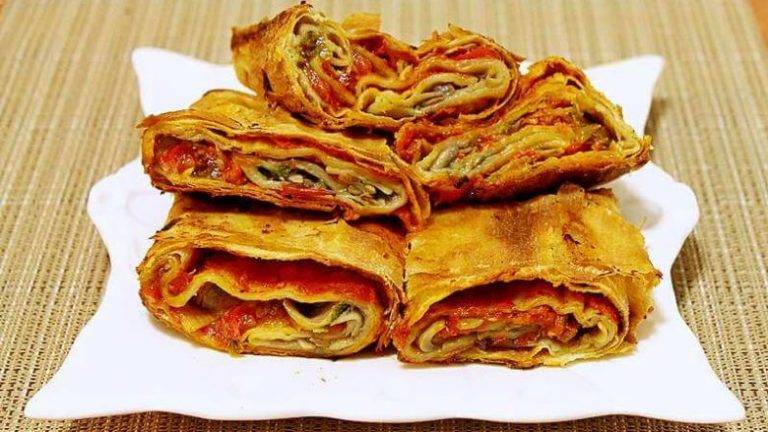 Pite me hajvar dhe kerpudha