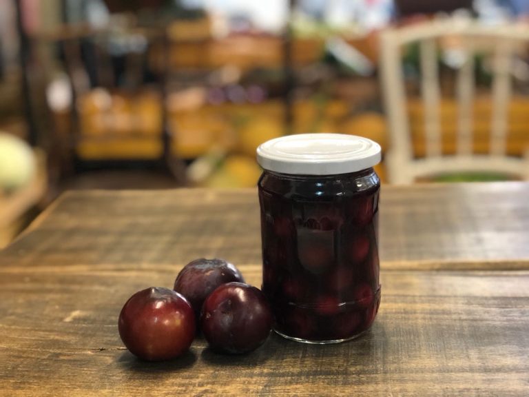 Recel kumbulle sipas menyres tradicionale.