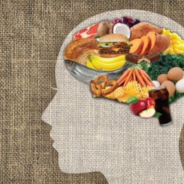 Ushqimet qe rrisin perqendrimin dhe funksionin e trurit, frutat e thata